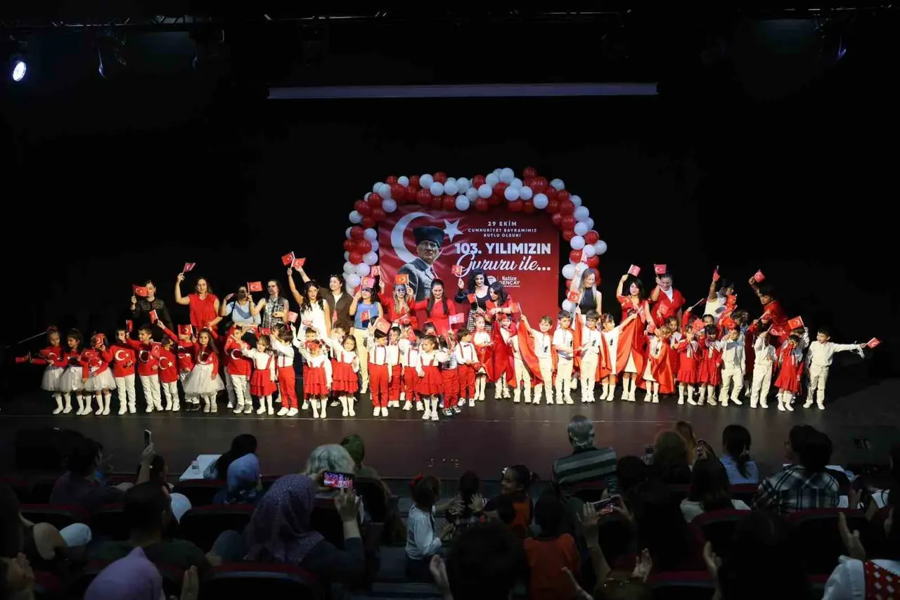 Didim Belediyesi’nden miniklerle Cumhuriyet Bayramı kutlaması