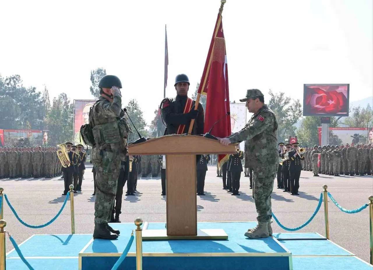 15. Piyade Eğitim Tugayı’nda sancak teslim töreni