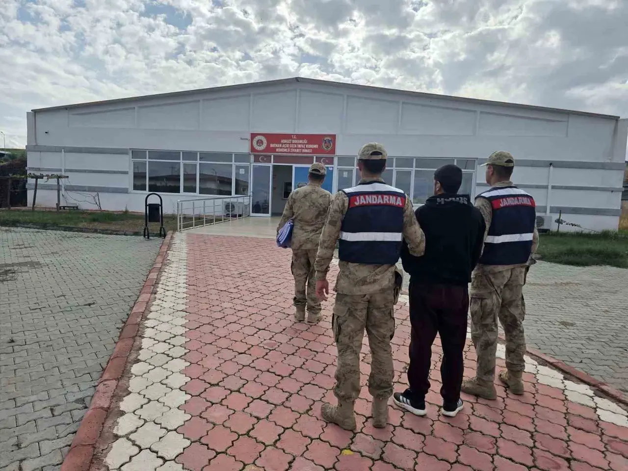 Batman’da 31 yıl hapis cezası bulunan firari yakalandı