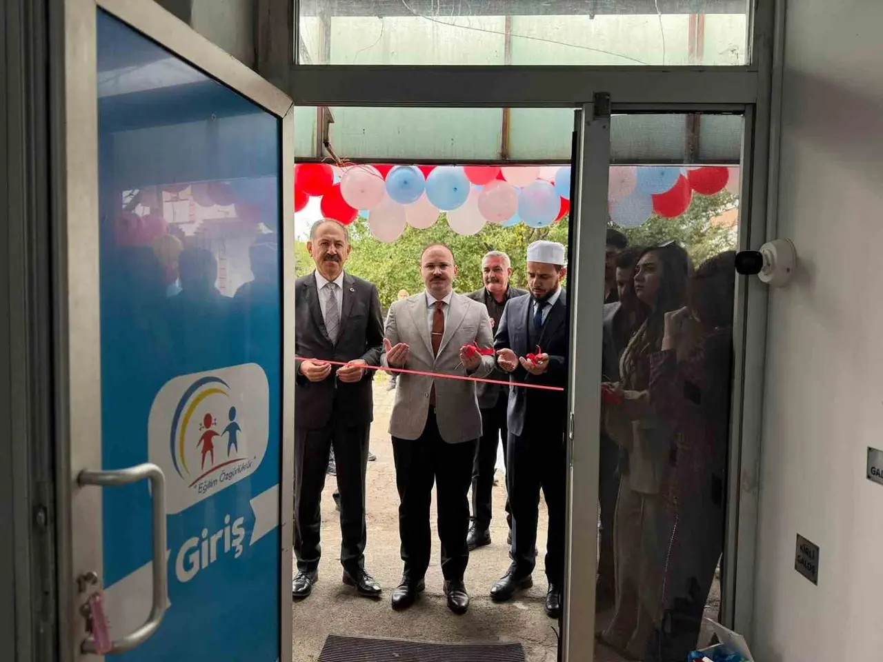 Arpaçay’da Özel Eğitim Ve Rehabilitasyon Merkezi hizmete açıldı