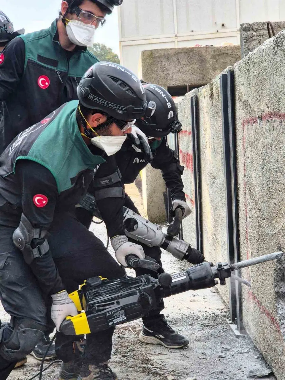 Aydın’da afet tatbikatı gerçeğini aratmadı