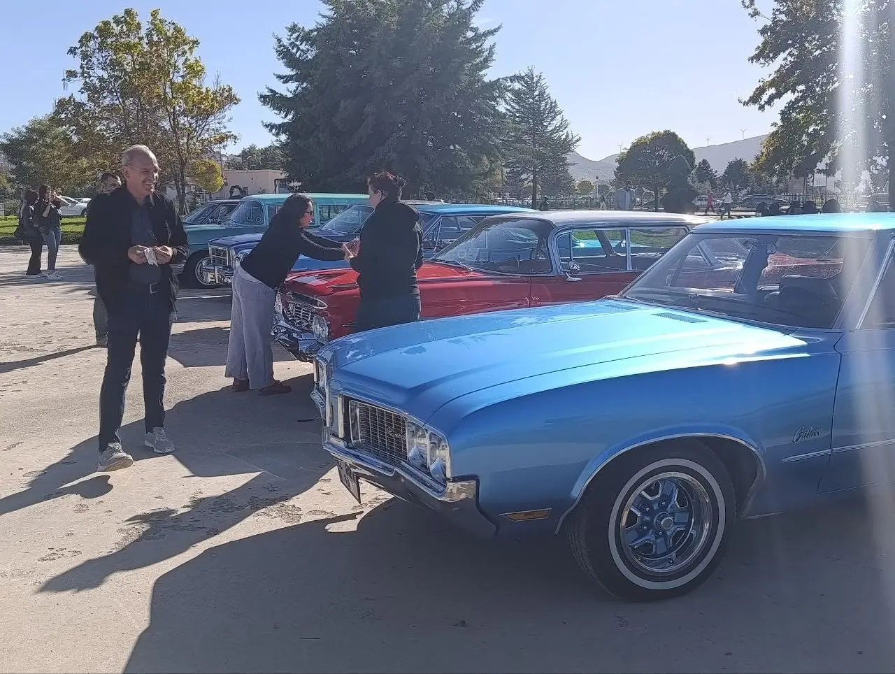 Klasik otomobiller Beyşehir Gölü’nü turladı