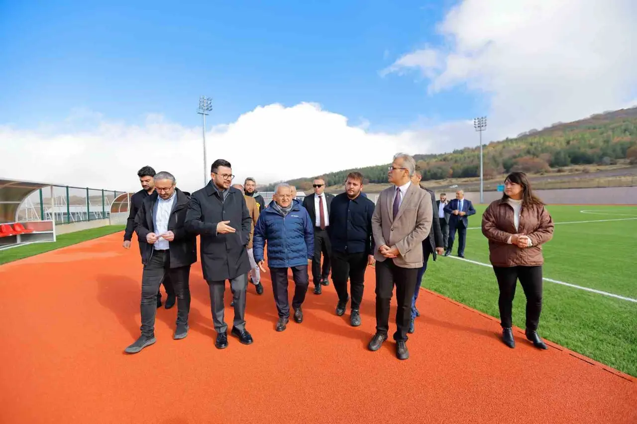 Başkan Büyükkılıç: "Erciyes’e atletizm pisti kazandırdık"