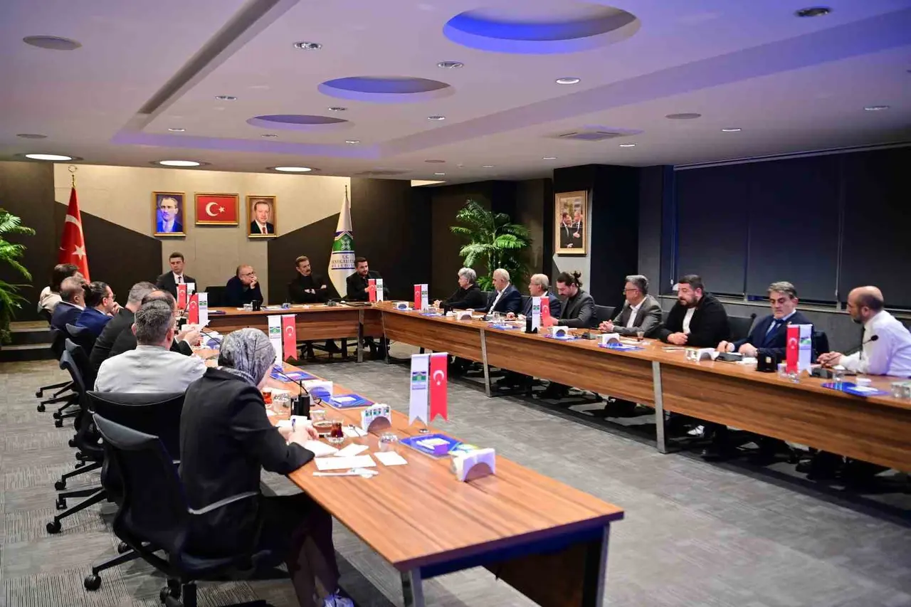 Başkan Bahadır, muhtarları ağırladı