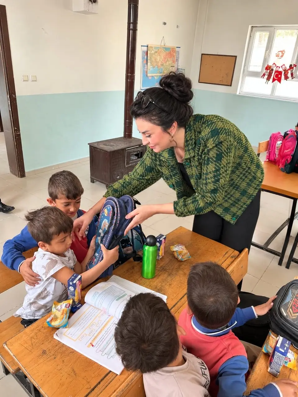 Şırnak Denetimli Serbestlik Müdürlüğünden öğrencilere eğitim desteği