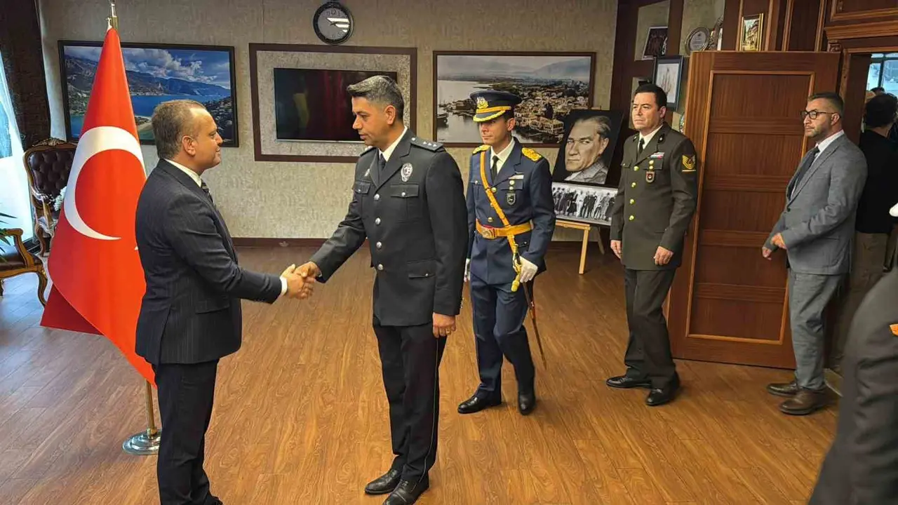 Fethiye’de 29 Ekim bayramlaşma töreniyle başladı
