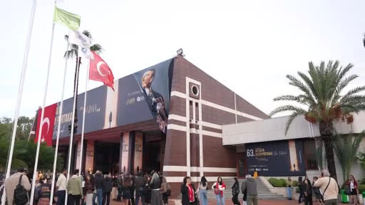 Altın Portakal’da oyuncuların günü