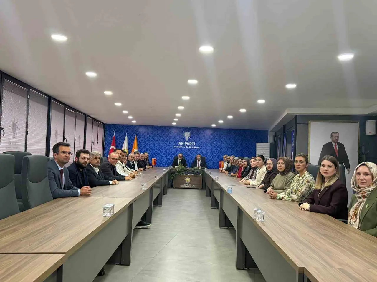 AK Parti MKYK Üyesi Ünal’dan Bilecik temasları