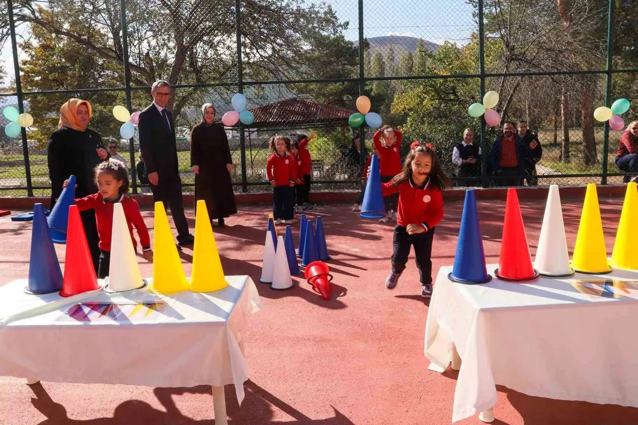 Bayburt’ta iki okulda oyun etkinlikleri yapıldı