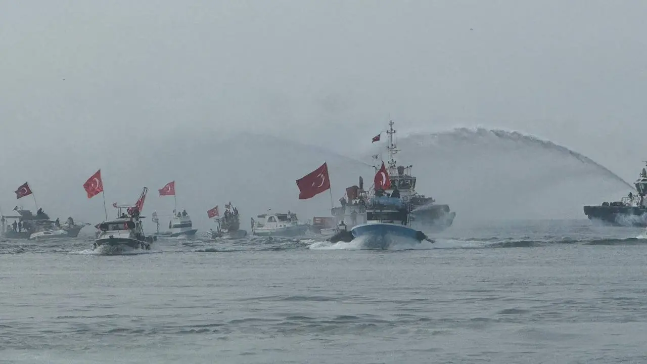 Zonguldak Limanı’nda Cumhuriyet Bayramı’na özel deniz gösterisi