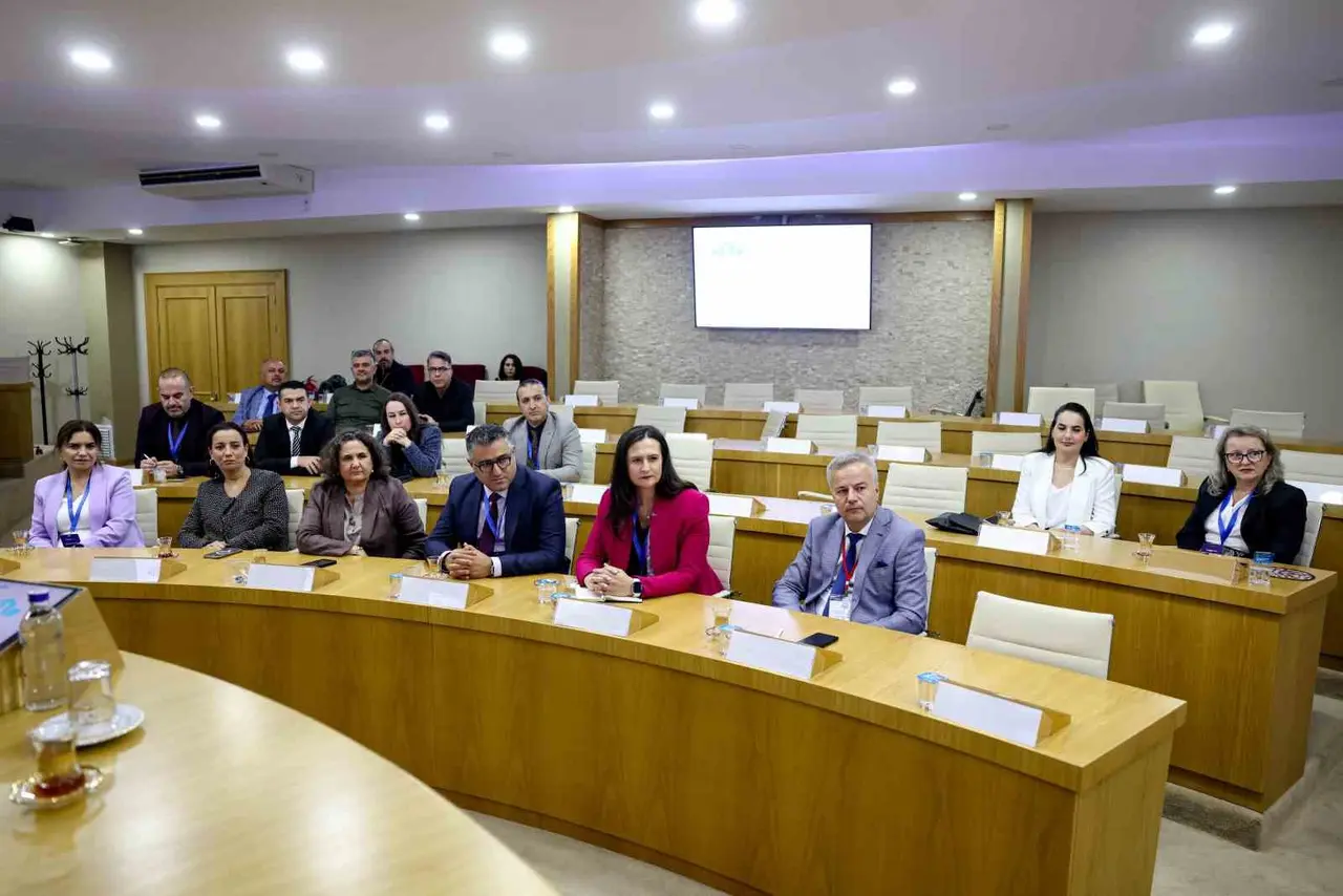 ADÜ’de meslek yüksekokullarının akreditasyon süreçleri değerlendirildi