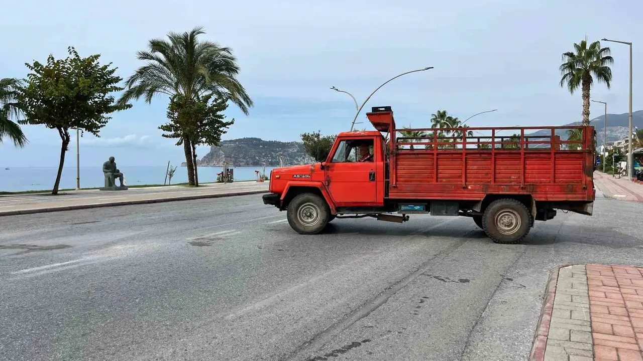 Alanya’da üniversiteli genç kızın öldüğü kaza kamerada