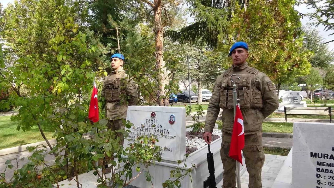 Cumhuriyet Bayramı’nda şehitler unutulmadı