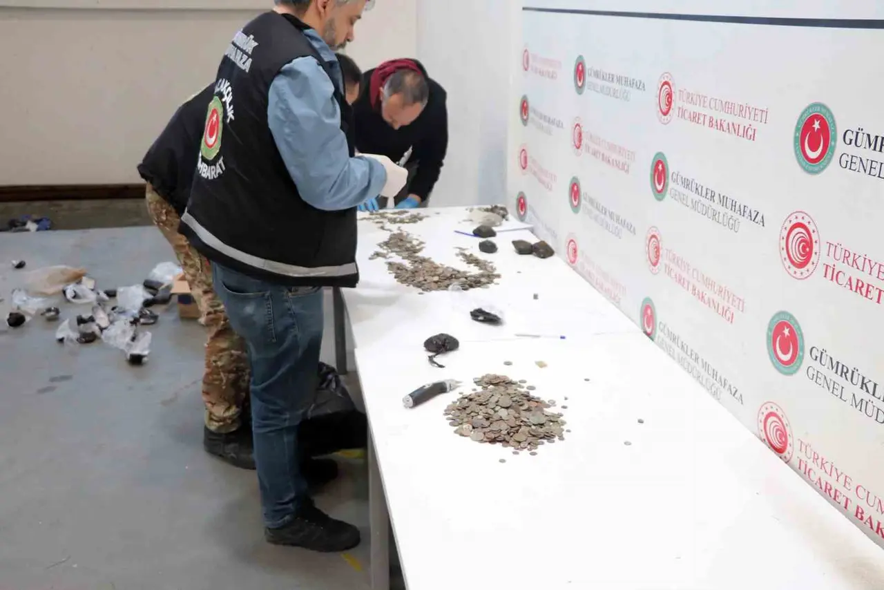 Kaçakçılara sınırda şafak baskını: 7 bini aşkın tarihi eser yurt dışına kaçırılmaktan kurtarıldı