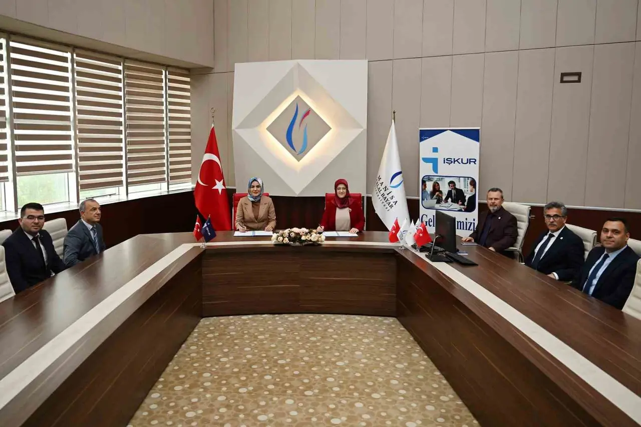 MCBÜ’de bin 630 öğrenciye çalışma fırsatı
