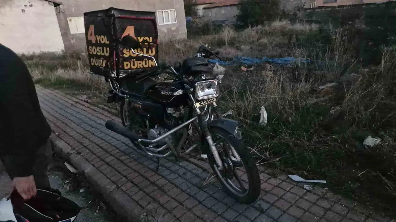 Çorum’da otomobil ile motosiklet çarpıştı: 1 yaralı
