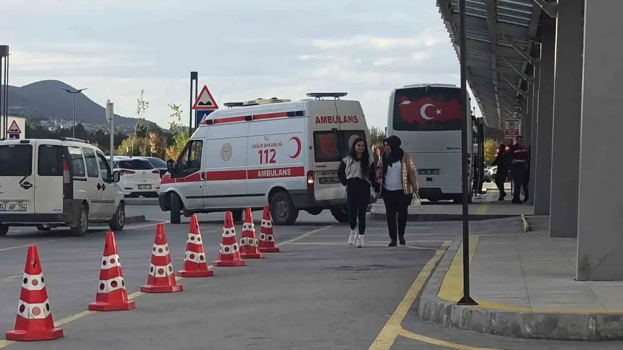 Kütahya’da 19 öğrenci zehirlenme şüphesiyle hastaneye başvurdu