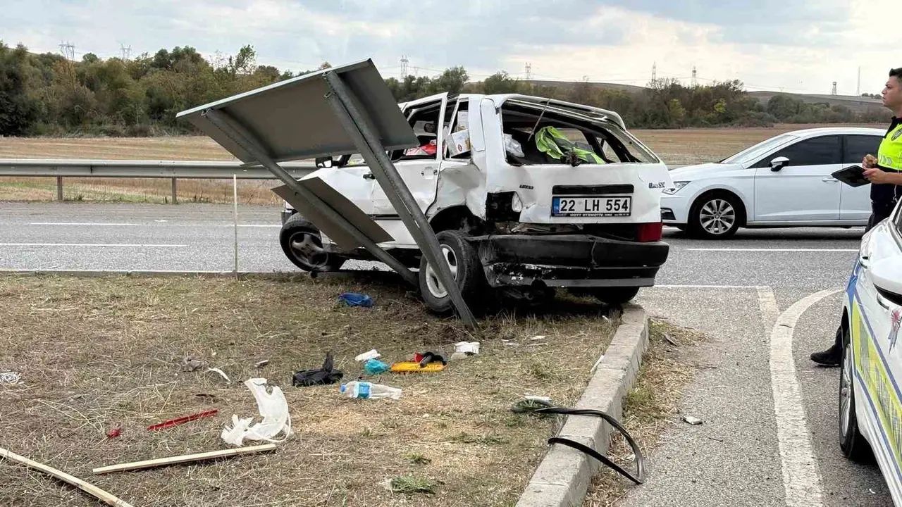 Babaeski’de iki otomobil çarpıştı: 1 yaralı