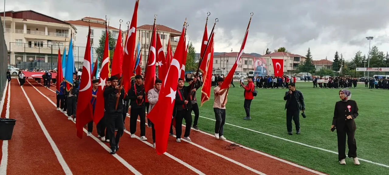Gölbaşı’nda 29 Ekim Cumhuriyet bayramı kutlandı
