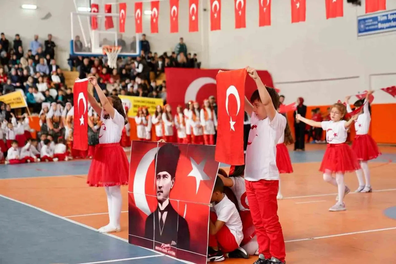 Darende’de Cumhuriyet Bayramı coşkuyla kutlandı