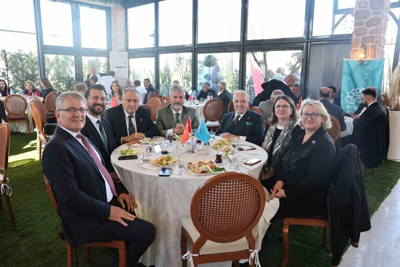 Başkan Şadi Özdemir’den muhtarlara ‘birlikte mücadele’ çağrısı