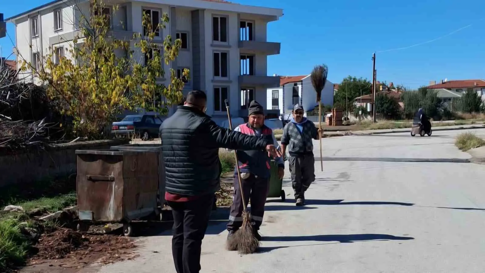 Bolvadin’de temizlik seferberliği sürüyor
