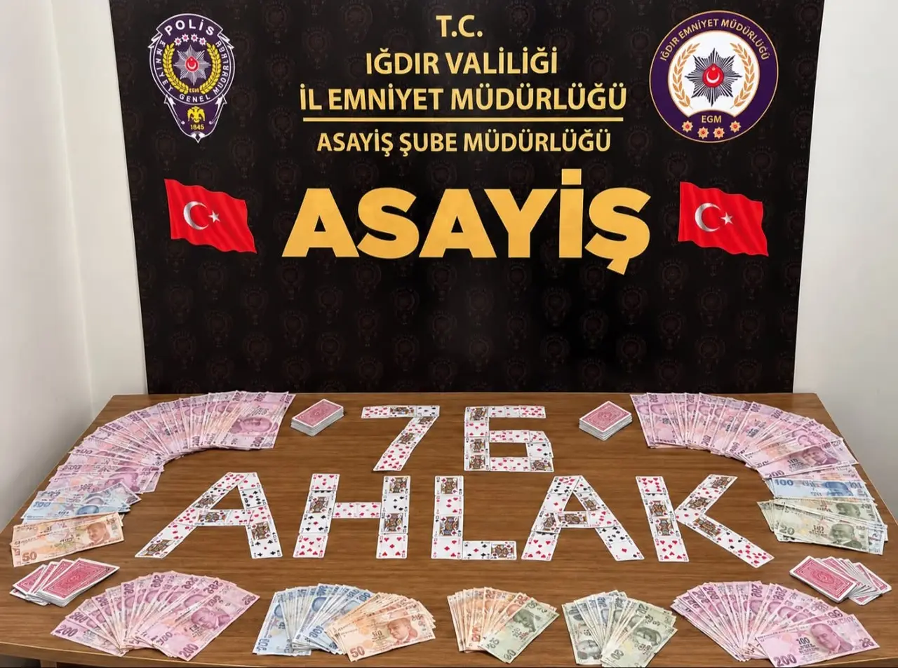Iğdır’da kumar ve fuhuş operasyonları: 5 yabancı uyruklu kadın sınır dışı edildi