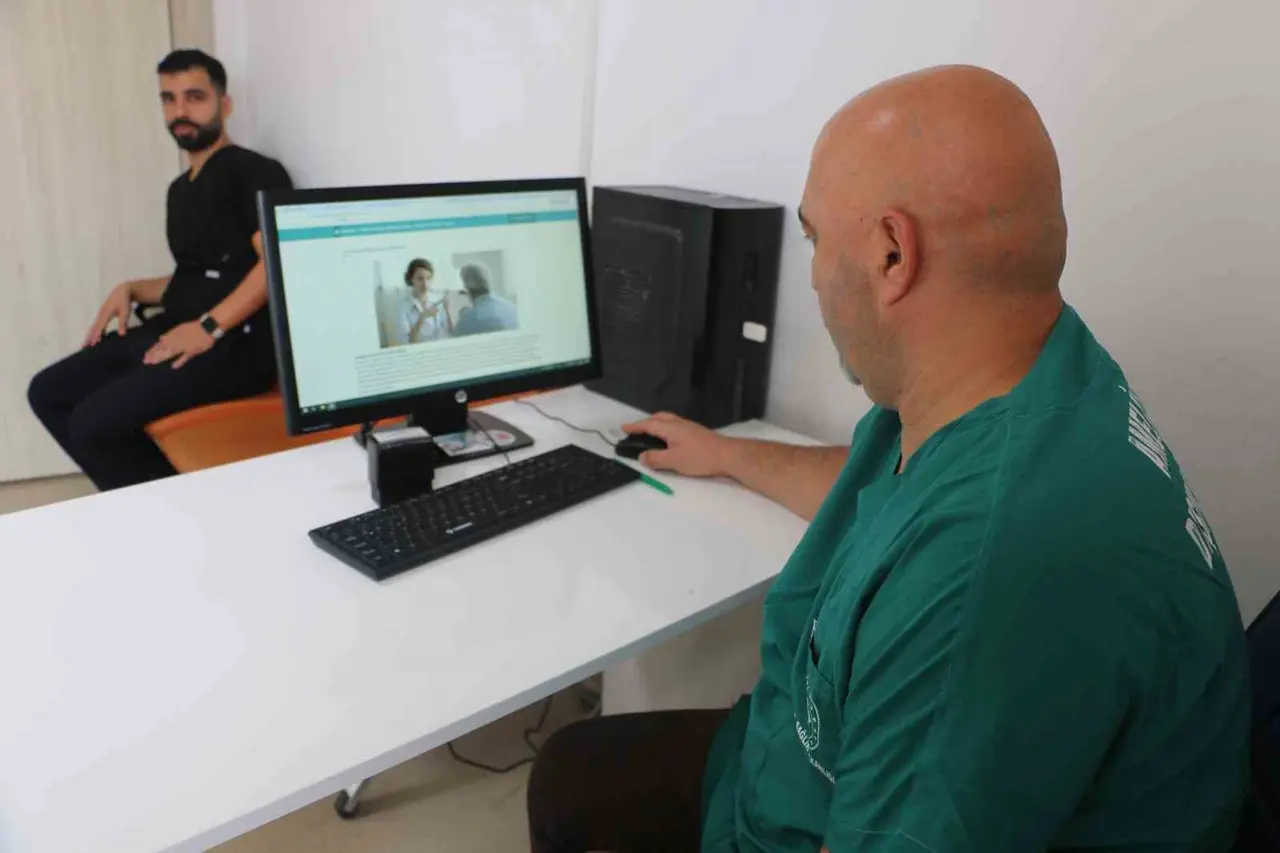 Uzmanlardan osteoporoz uyarısı: "Hastalık uzun süre belirti vermeden ilerleyebiliyor"