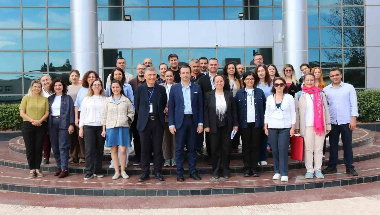 ADÜ Tıp Fakültesi’nde Eğitici Gelişimine Yönelik Temel Eğitim Becerileri Kursu düzenlendi