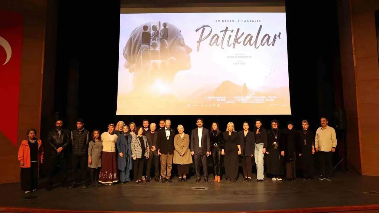 "Patikalar" belgeseli kanserle mücadele eden kadınların tanıklıklarını ekrana taşıdı