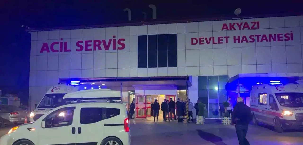 Film setinde fenalaşan yönetmen hastaneye kaldırıldı, yakınları gazetecilere zor anlar yaşattı