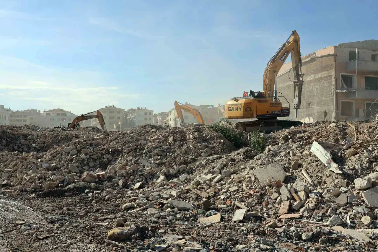 Sakarya’da şehir tarihindeki ilk kentsel dönüşümde 1 aylık bilanço açıklandı