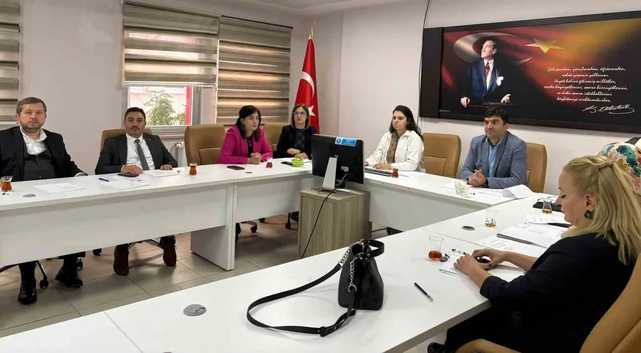 Bayburt’ta kurum yöneticilerine iç kontrol ve risk yönetimi eğitimi verildi
