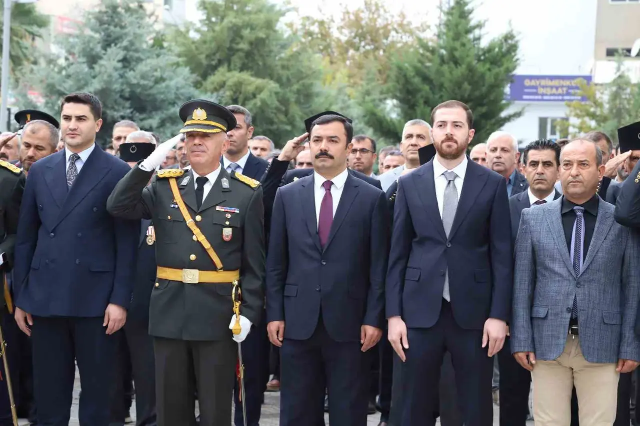 Kahta’da Cumhuriyet’in 103. yıl dönümü törenle kutlandı