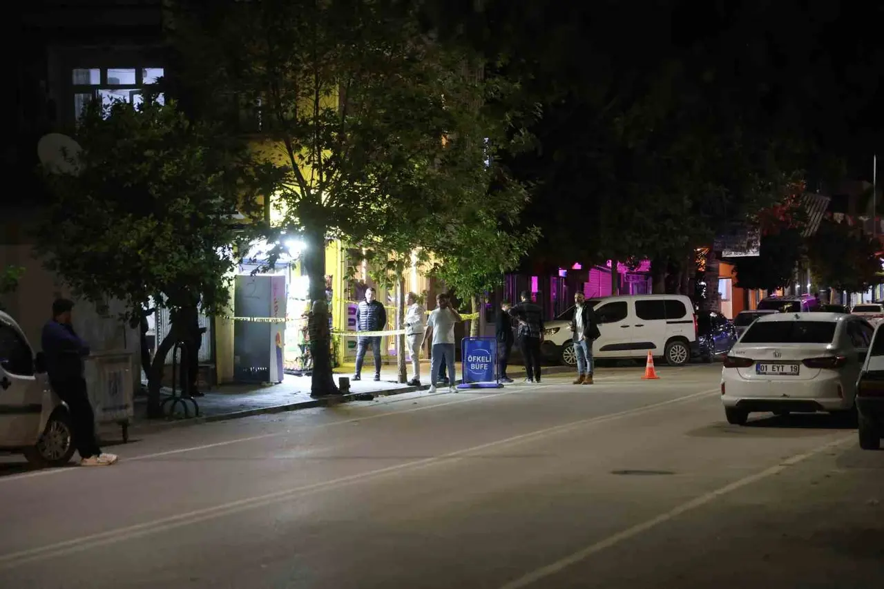 Tekel bayisine silahlı saldırı: 2 yaralı