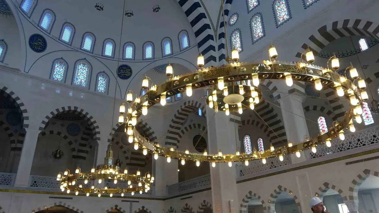 Kur’an-ı Kerim’i Yüzünden Güzel Okuma Yarışması Türkiye Finali Trabzon’da yapıldı