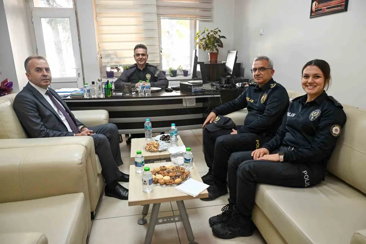 Mareşal Fevzi Çakmak Polis Merkezi kadın başkomisere emanet
