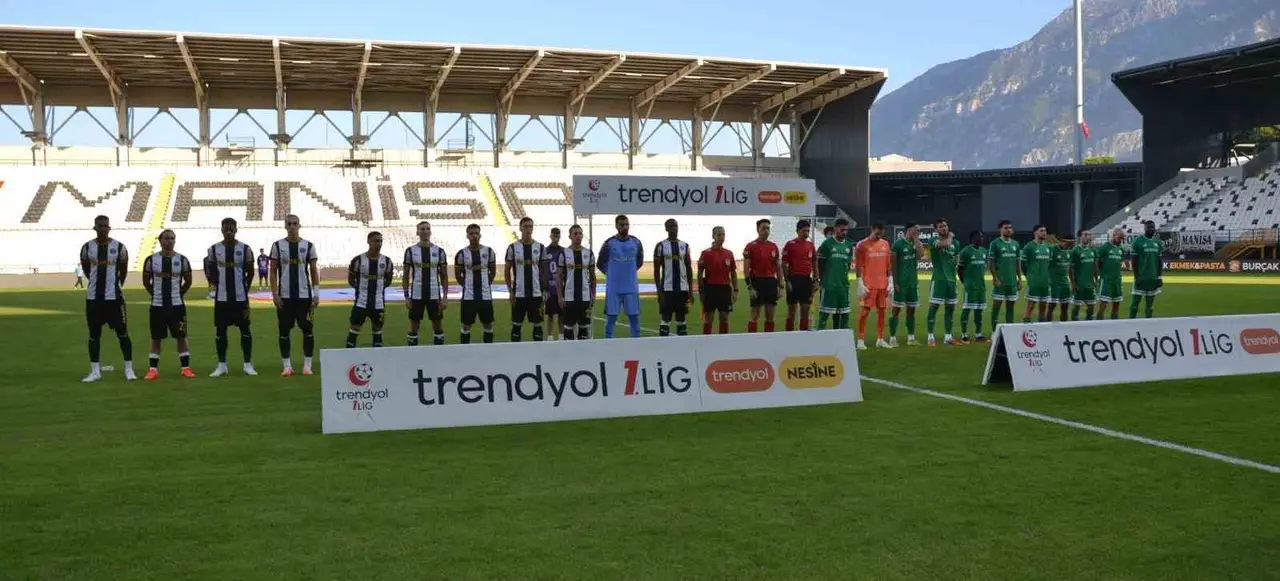 Trendyol 1. Lig: Manisa FK: 3 - Muğlaspor: 4