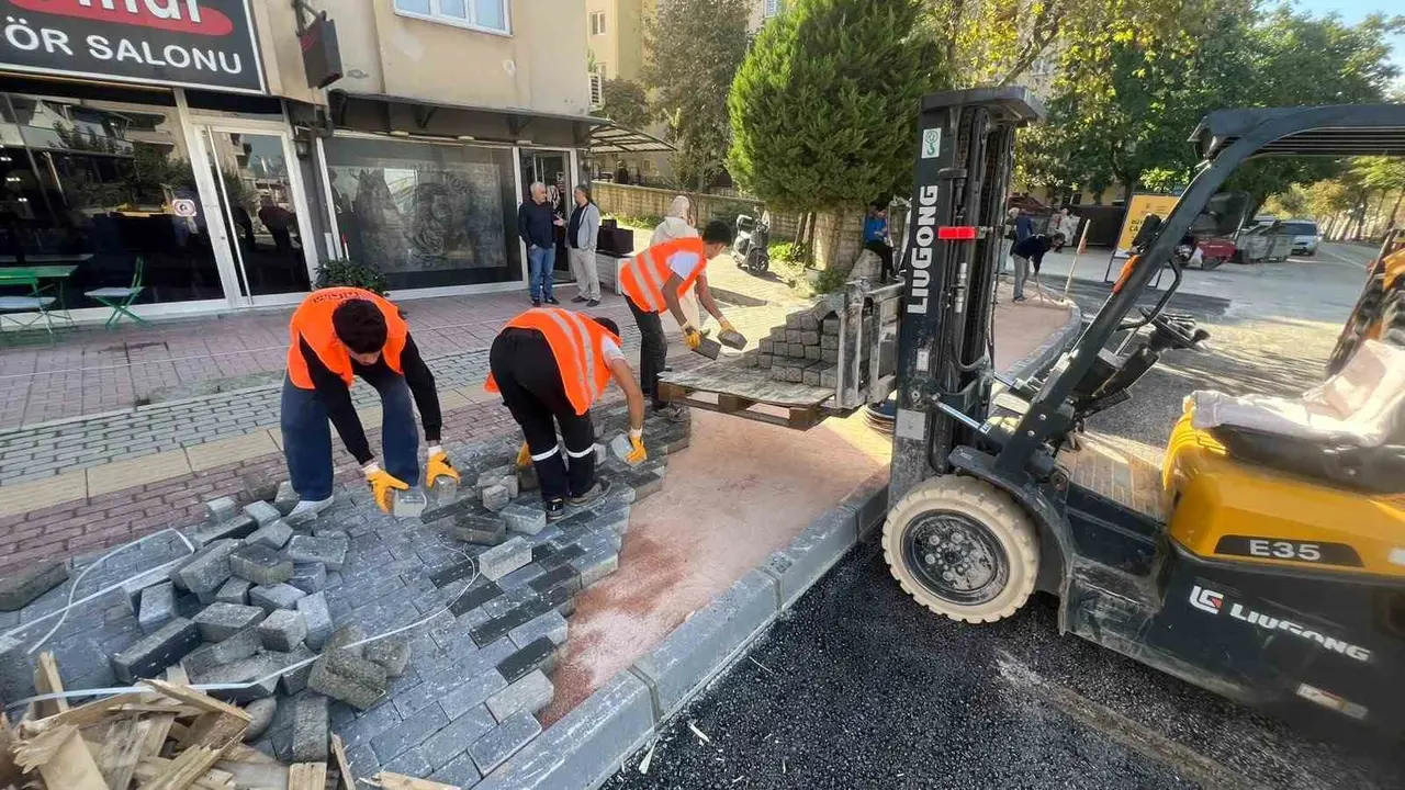 Büyükşehir, Erdoğan Caddesi’ni yeniliyor