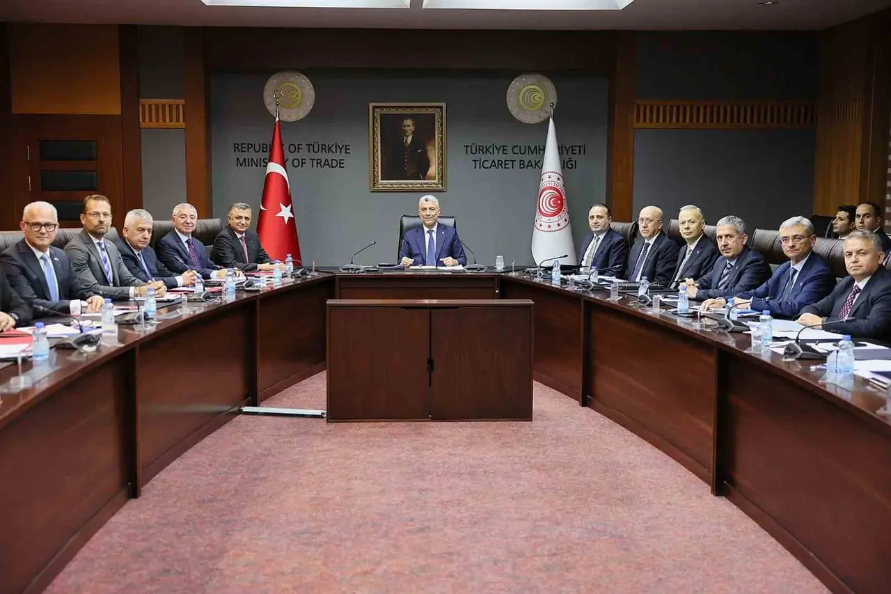 Bakan Bolat: "Türk otomotiv sanayisinin Avrupa Birliği’nin Sanayi Hızlandırma Yasası Taslağı’na dâhil edilmesi için girişimlerimizi sürdüreceğiz"