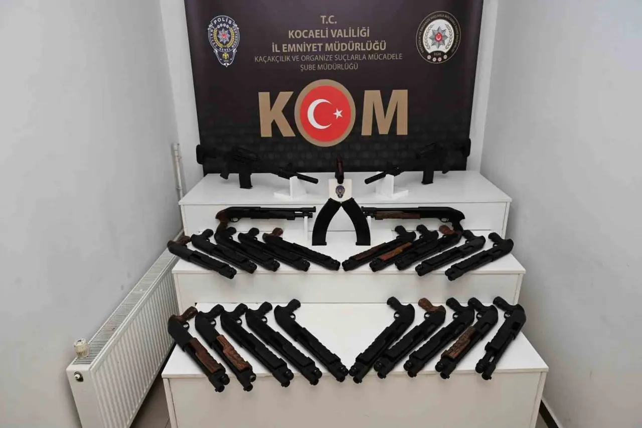 Kocaeli’de 25 yivsiz av tüfeği ele geçirildi