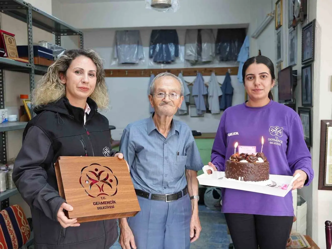 İğne iplikle geçen 67 yıla Başkan Zencirci’den vefa
