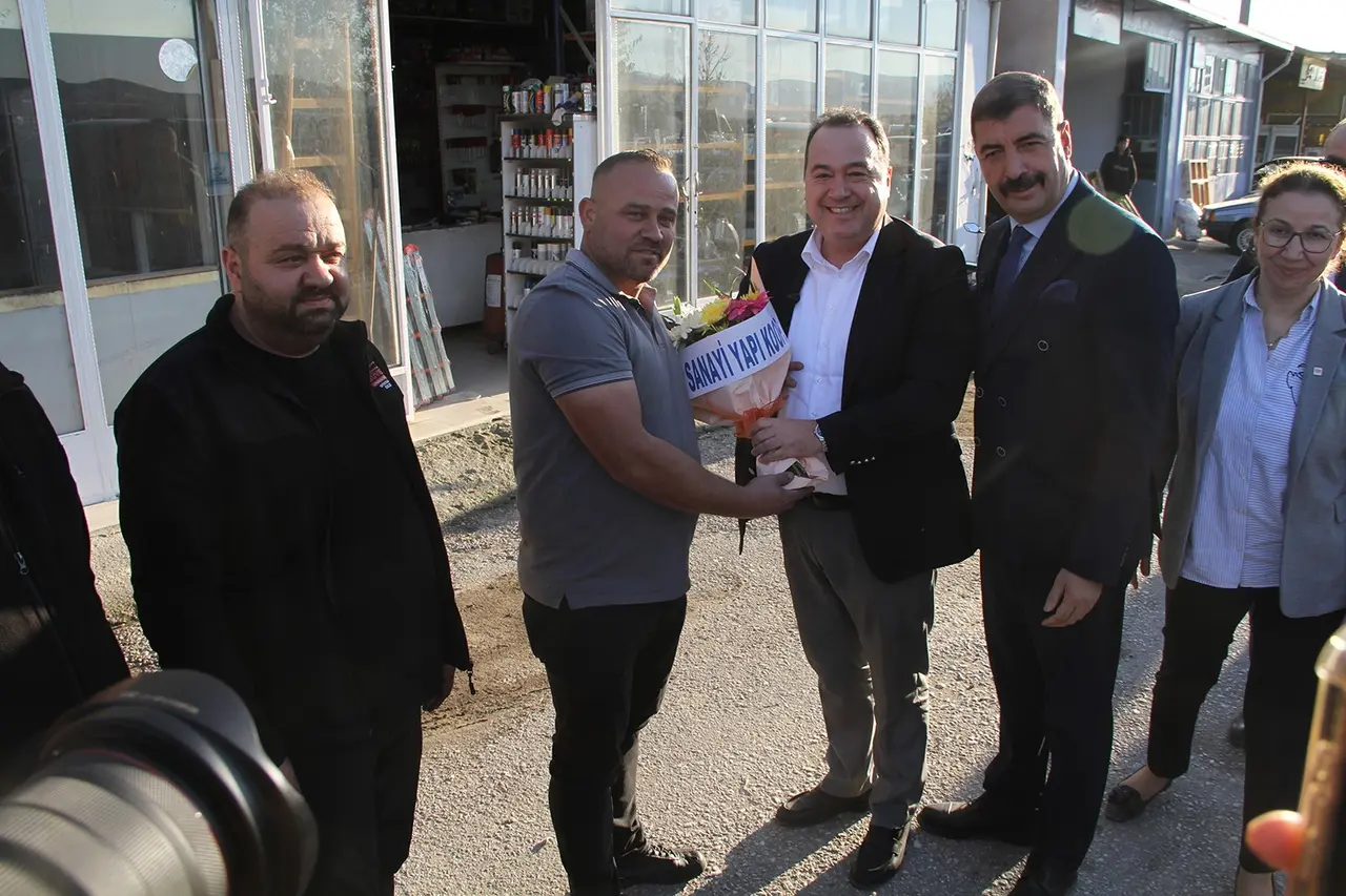 Başkan Dutlulu’dan Kula’ya ziyaret
