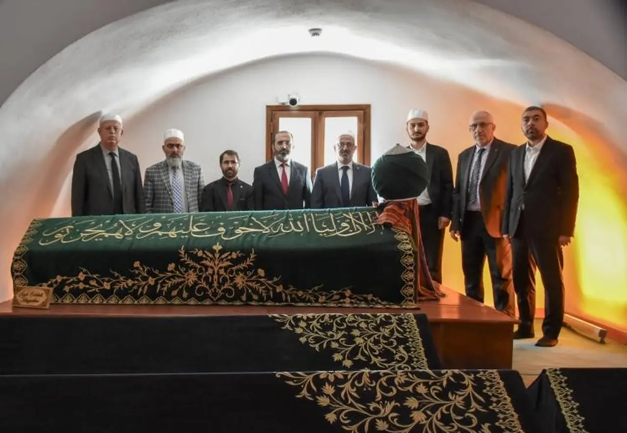 Bilecik’te Şeyh Edebali Türbesi’nde Kur’an-I Kerim tilavet edildi