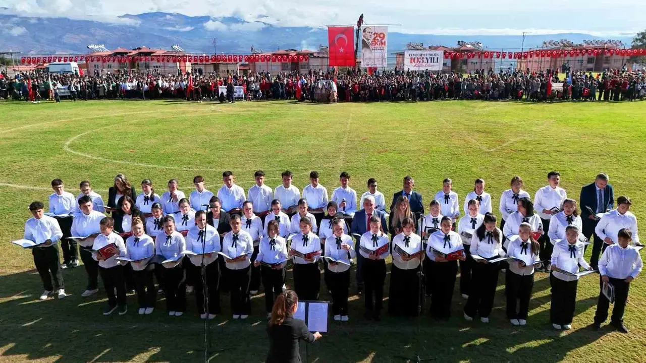 Bozdoğan’da Cumhuriyet coşkusu: 103. yıl görkemli törenle kutlandı
