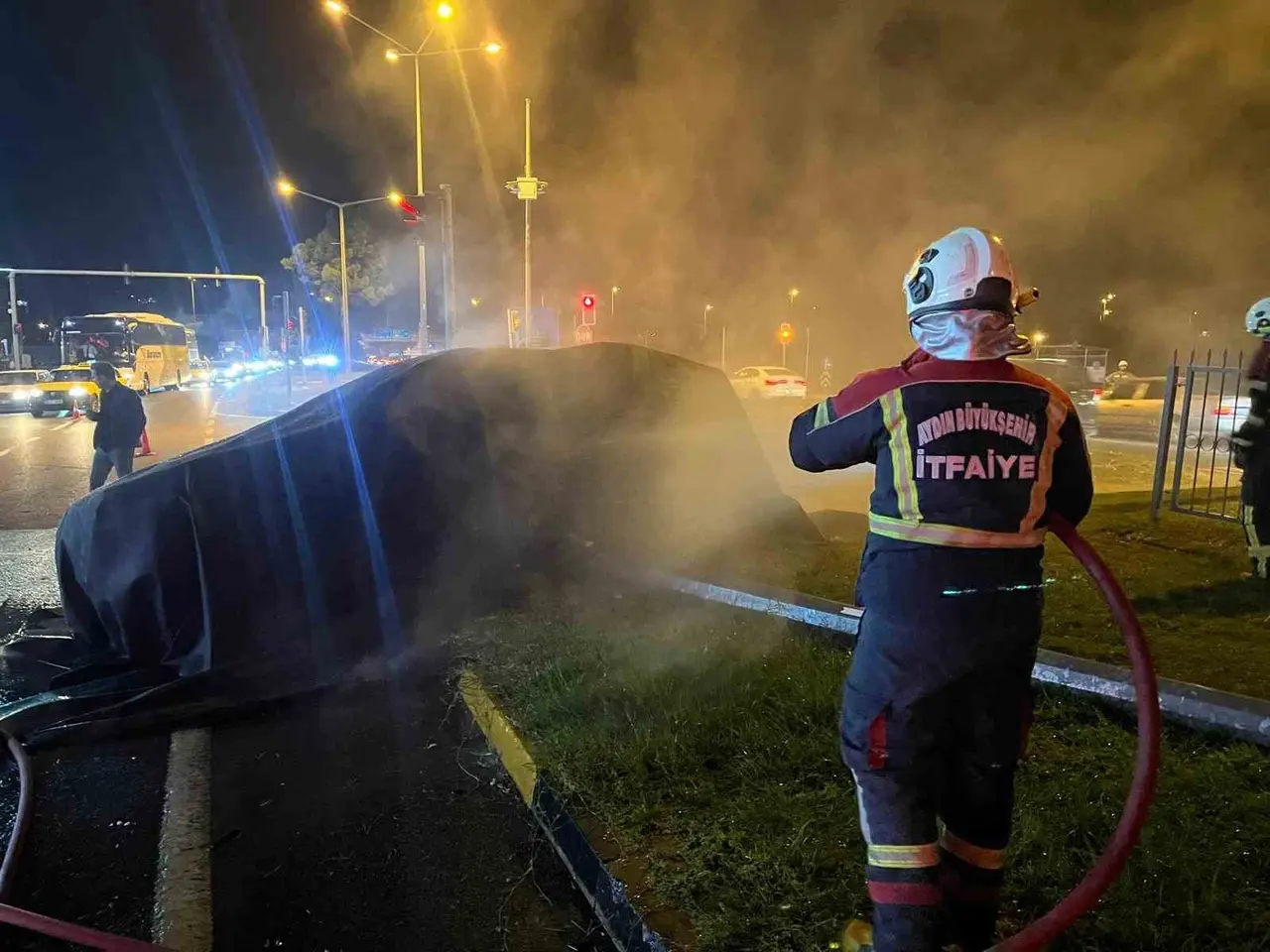 Elektrikli araç yangınlarına karşı Aydın Büyükşehir itfaiyesinden özel donanım