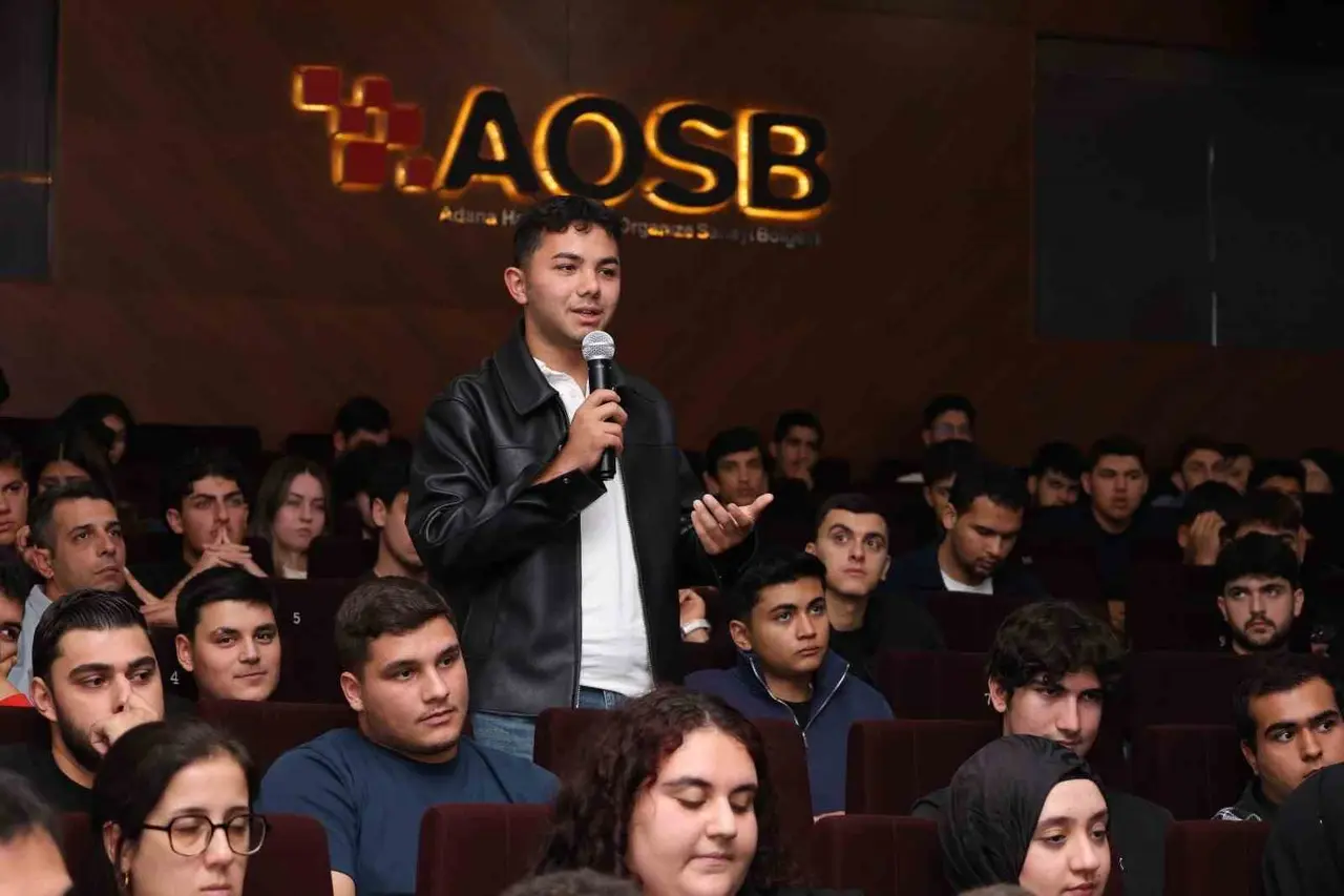 Öğrenciler, sanayi sektörü ve kariyer fırsatları hakkında bilgilendirildi