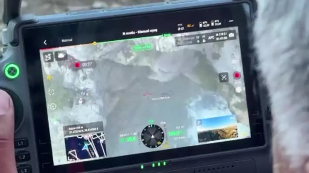 Bir kurtarma ekibi helikopterle, mahsur kalan 10 gönüllünün yakınına intikal ettirildi: O anlar termal kamerada