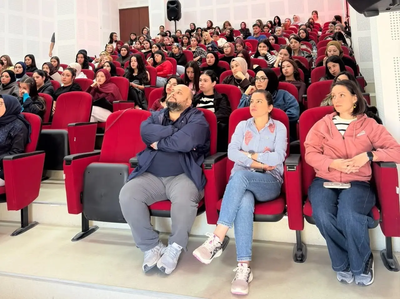 Emet MYO’da "Saygılı Yaşam ve Güvenli İlişkiler" eğitimi düzenlendi