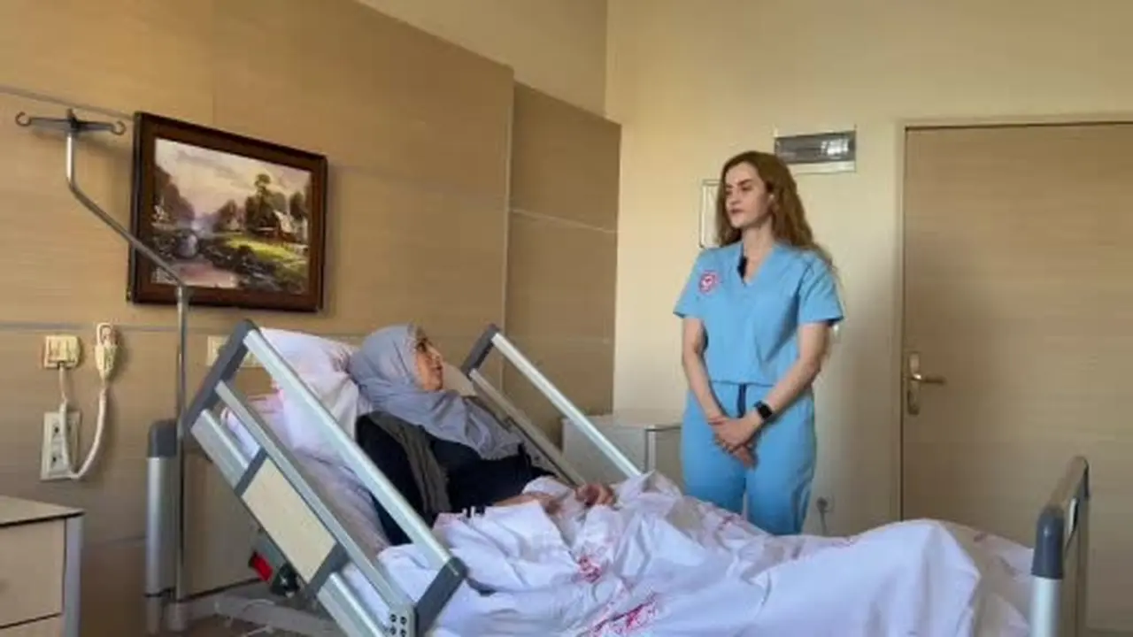Muş’ta bin 400 kilometre uzaktan robotik rahim alma ameliyatı gerçekleştirildi